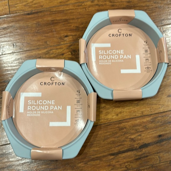 Crofton Silicone Round Pan. Set of 2. 10inch. NWT - Picture 1 of 5